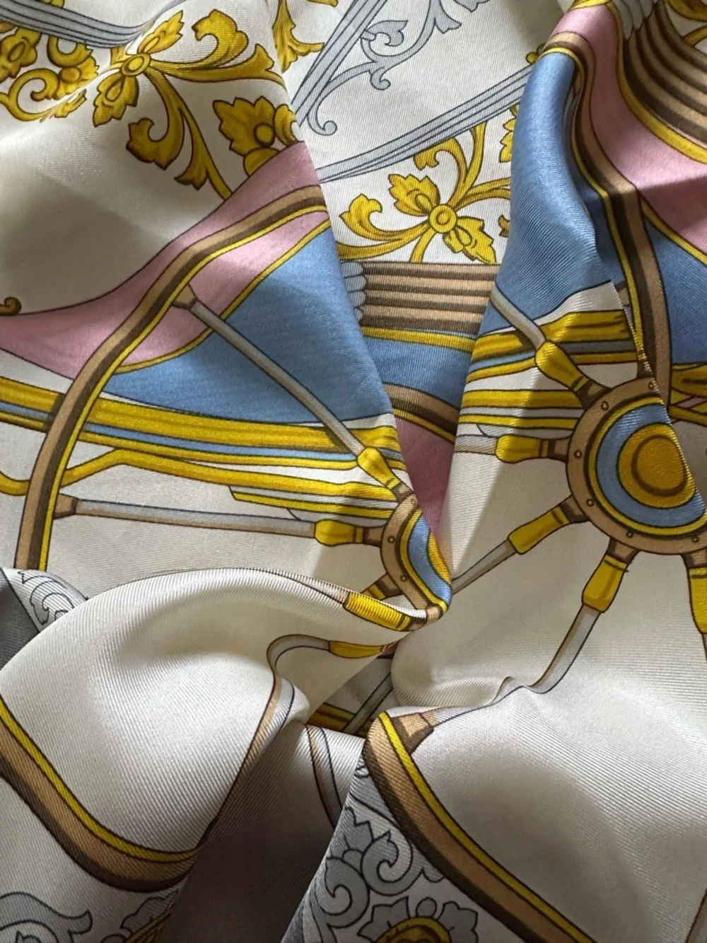 Vintage Celine Paris 100% Silk Scarf 33x34 Equestrian Carriage Wheel Print Italy - Picture 2 of 10